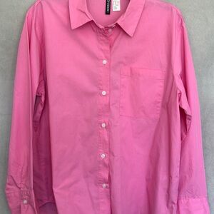 Pink Button-Up Men’s dress Shirt. Size  Med. Like new. Shirt lighter in color